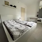 The House Balaton Nyaralunk Apartmán